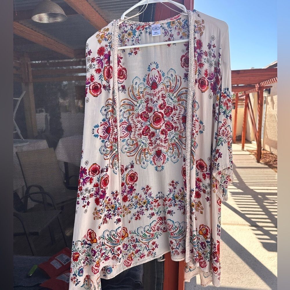 Bila Cream And Multicolor Floral Kimono